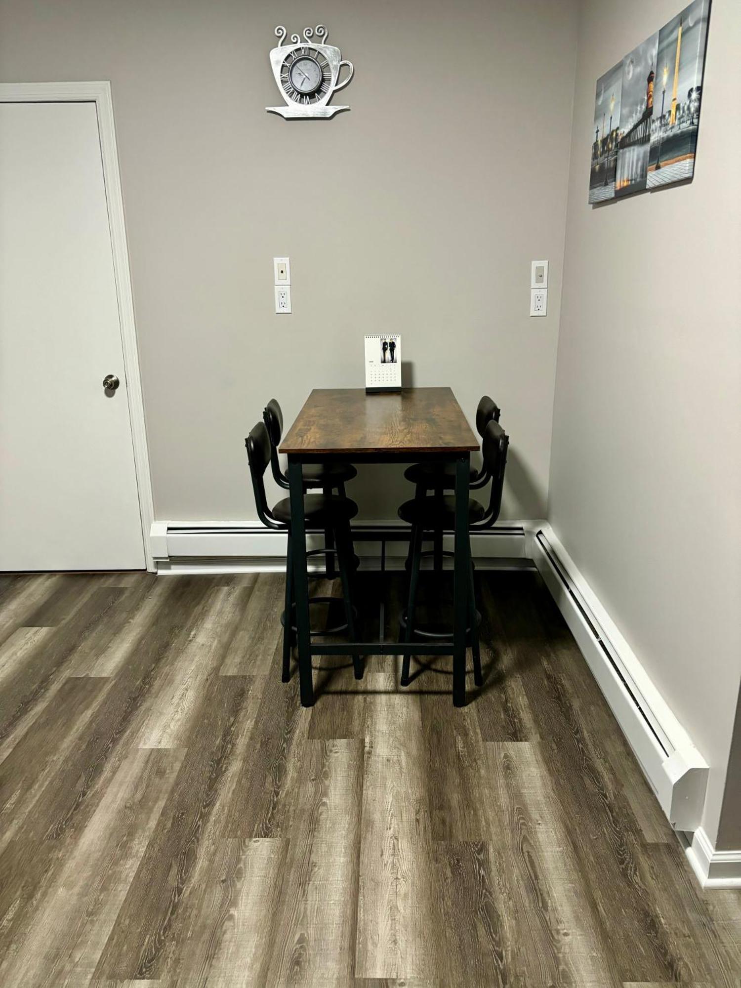 Apartamento Iron Bound Gem Newark Exterior foto