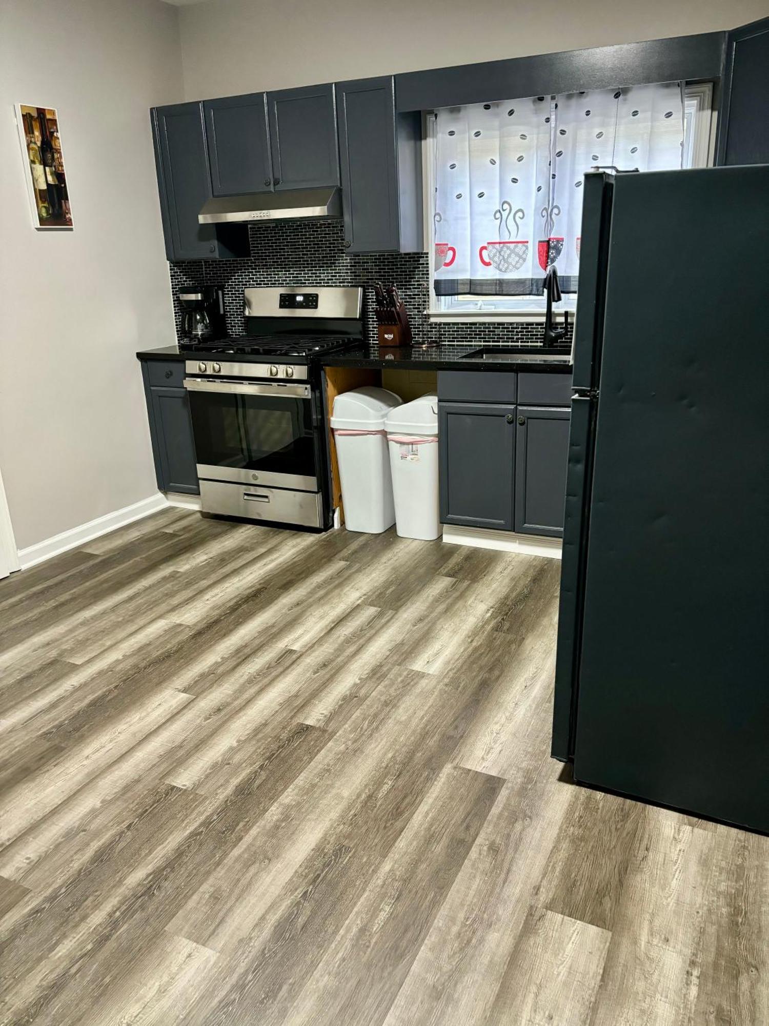 Apartamento Iron Bound Gem Newark Exterior foto